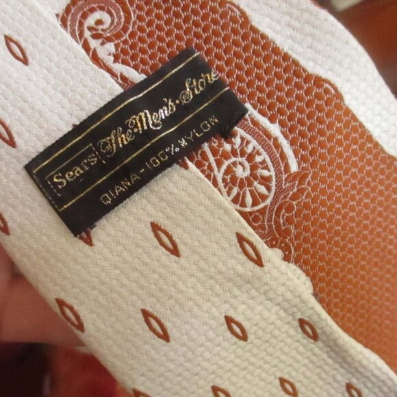 Vintage 1970s NECKTIE GROOVY SEARS FAT 4" 54" TIE REGAL STITCHED - Picture 3 of 3